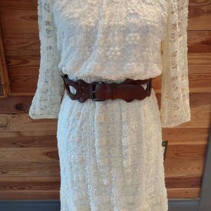 Lace White Cream Dress New w/tags & Fully Lined- Show off your Shoulders! 8 P